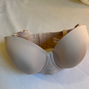 Wacoal Strapless/convertible bra 32H